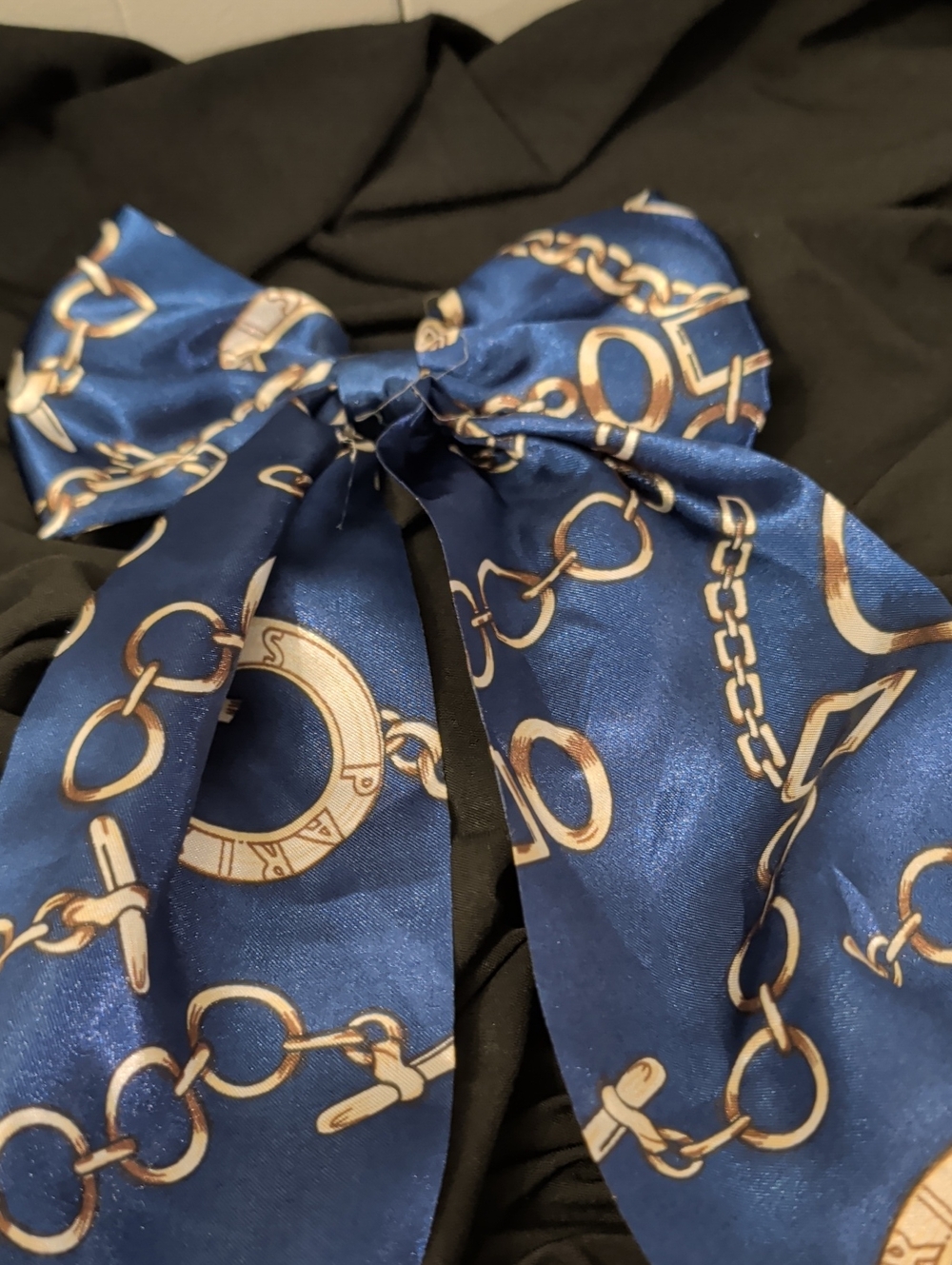Silk-Style Navy Chain Print Bow Hair Scarf - Women Accessories